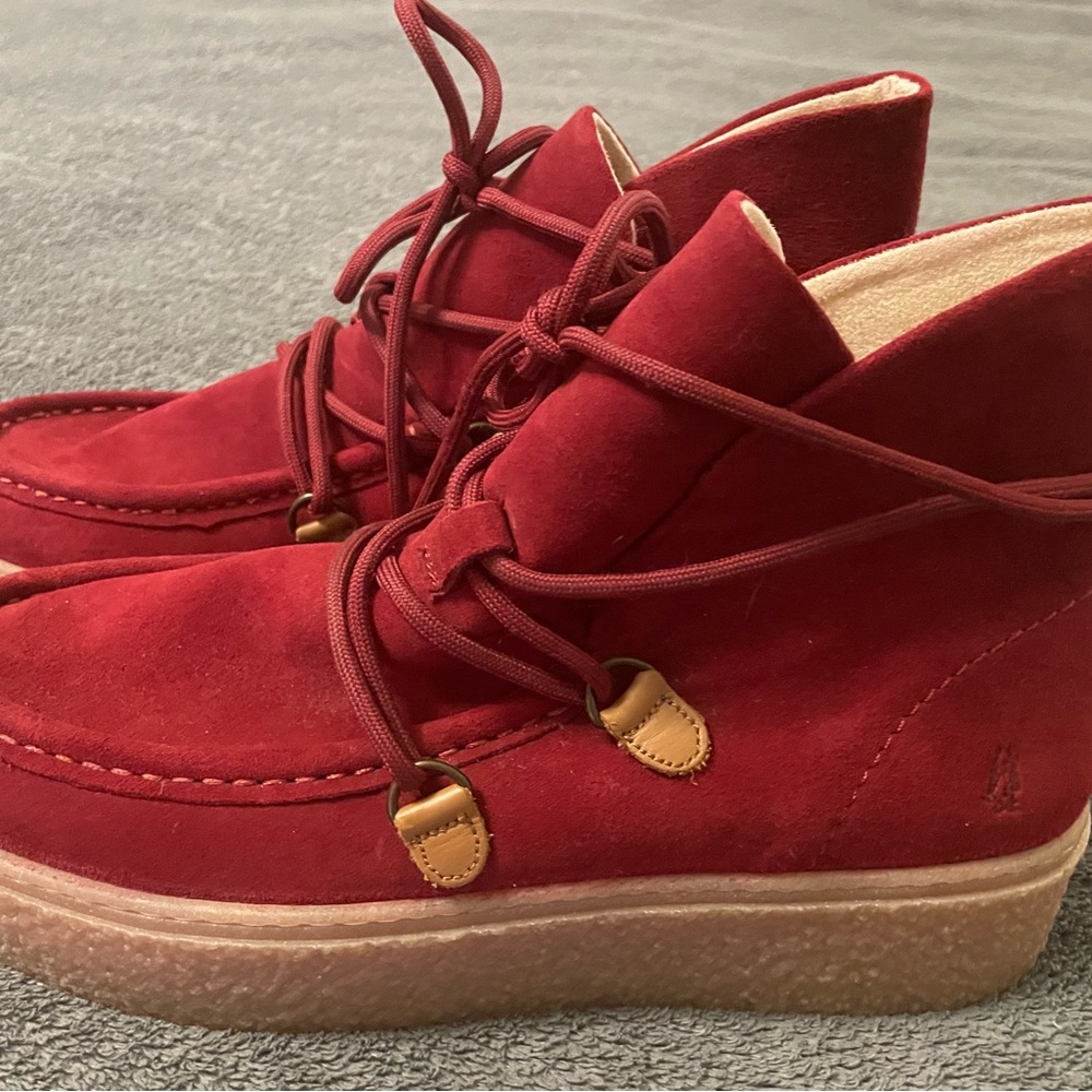 Women's Bridget Chukka Boot Rhubarb Size 9